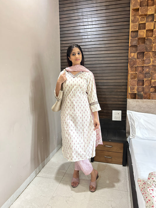 White & Pink Cotton Kurta Set with Printed Dupatta – Light & Elegant Daily Wear