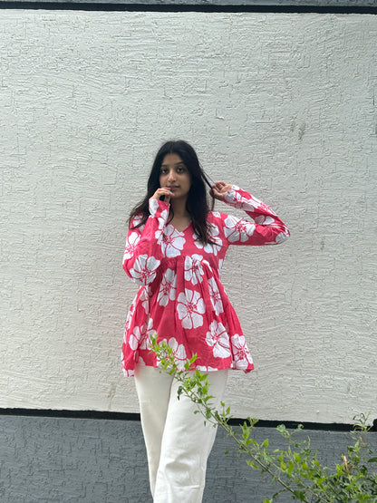 Floral Cotton Short Kurti with Full Sleeves – Casual & Comfortable Women’s Ethnic Wear