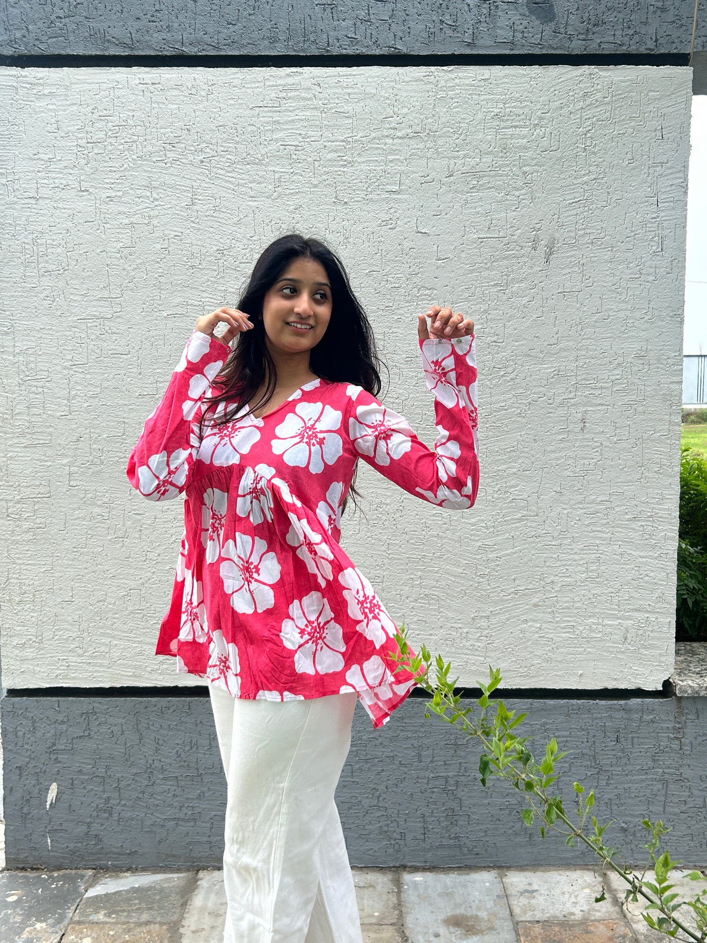 Floral Cotton Short Kurti with Full Sleeves – Casual & Comfortable Women’s Ethnic Wear