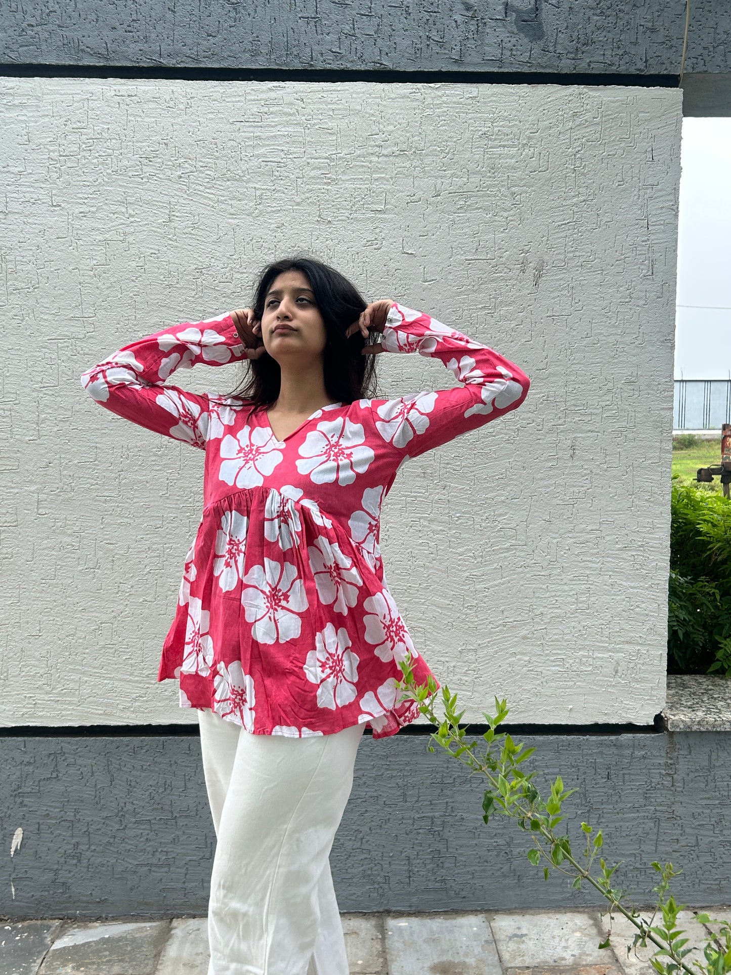 Floral Cotton Short Kurti with Full Sleeves – Casual & Comfortable Women’s Ethnic Wear